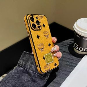 MCM iPhone Case In Heritage Visetos Brown